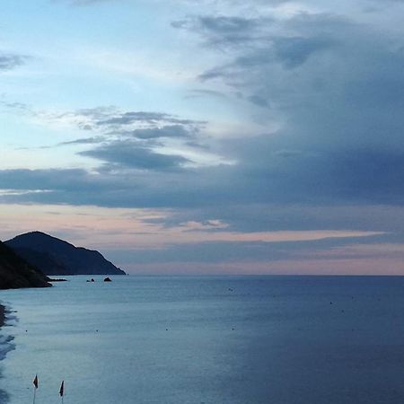 Tino Brezza Di Mare Apartment เดวามารีนา ภายนอก รูปภาพ